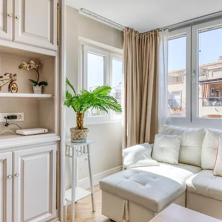 Hanami Avenida De Espana Classic Apartment *
